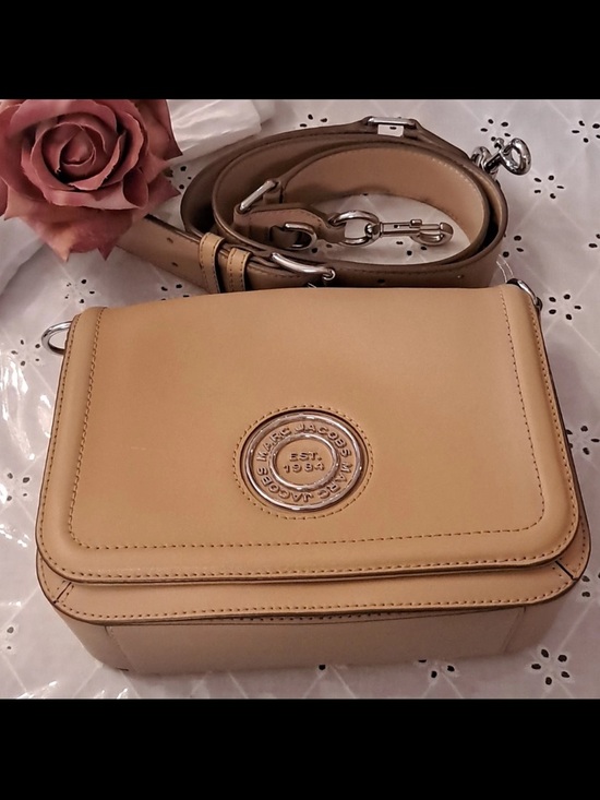 Marc Jacobs Handbags - Marc Jacobs Beige Leather Crossbody with Signature Medallion